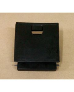 VW. TAPA FUSIBLE GOL G-III NEGRO